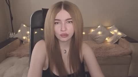 Snapshot of violettaotis chatting on October 26, 9:48 am ViolettaOtis online show from October 26, 9:48 am