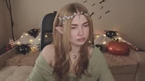 Snapshot of violettaotis chatting on October 30, 10:49 am ViolettaOtis online show from October 30, 10:49 am