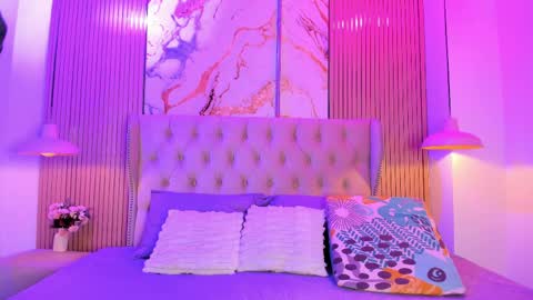 violettaruizz online show from May 12, 10:45 am