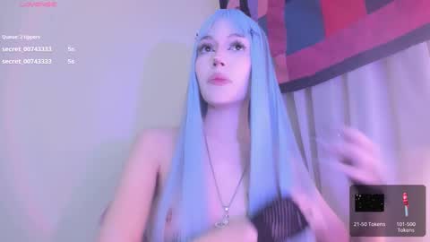 Snapshot of violettbones chatting on March 6, 5:03 am Violett online show from March 6, 5:03 am