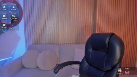 Violett Castel online show from March 6, 6:59 pm