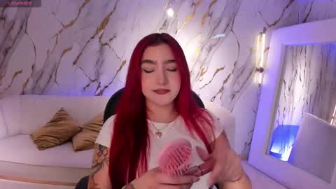 Violett Castel online show from October 22, 7:02 pm