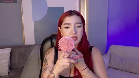 Violett Castel online show from November 8, 7:12 pm