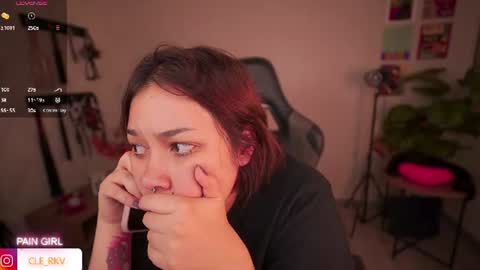 Snapshot of violette_clerk1 chatting on July 11, 3:20 am JULIE UWU online show from July 11, 3:20 am