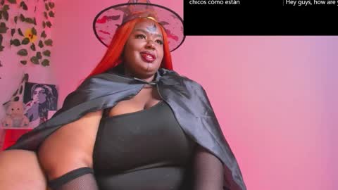 Snapshot of violette_plus chatting on October 31, 5:47 pm Call me valeria online show from October 31, 5:47 pm