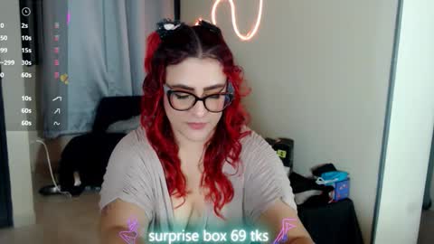 Violetta Morningstar online show from March 3, 6:52 am