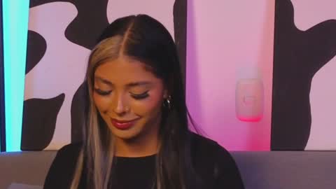 Violet online show from February 1, 12:40 am