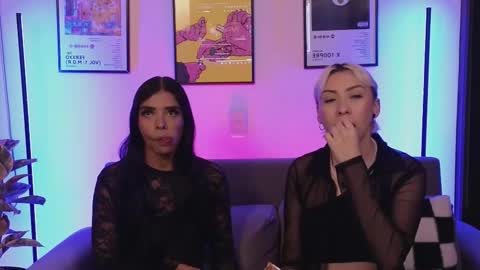 Violet online show from November 17, 1:33 am