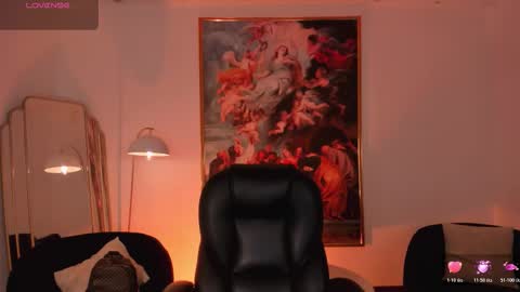 Violett  online show from March 31, 6:30 pm