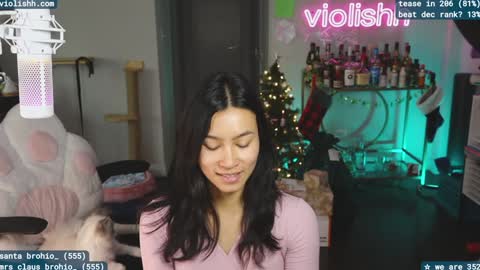 Snapshot of violishh chatting on December 19, 6:34 pm follow me on twitter violishh and ig violishh online show from December 19, 6:34 pm