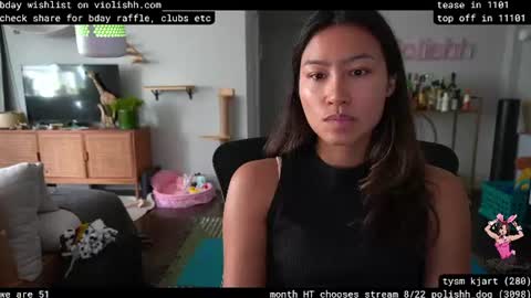 follow me on twitter violishh and ig violishh  online show from August 3, 7:28 pm