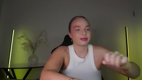 Violla online show from October 19, 7:31 am