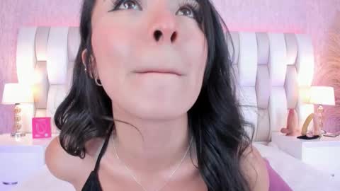 VIOLLET online show from February 5, 8:02 pm