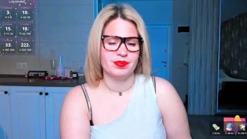 Snapshot of vip_juicy chatting on January 18, 6:39 am VelvettTime online show from January 18, 6:39 am