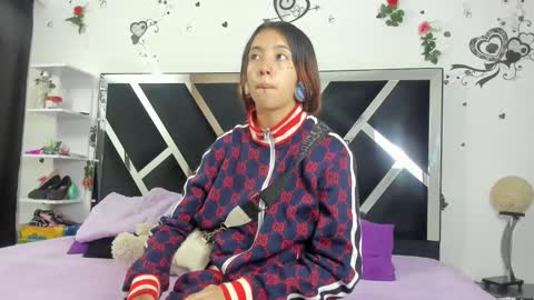 The divas online show from February 12, 12:01 pm