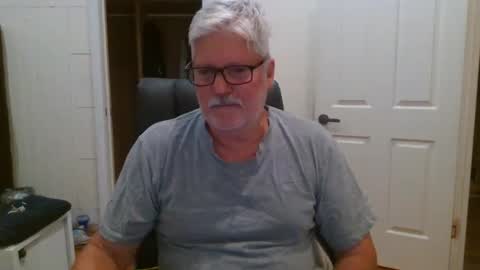 viper654321 online show from October 2, 8:10 am