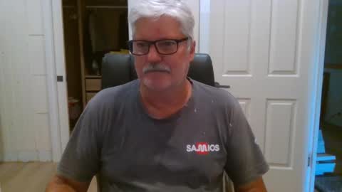 viper654321 online show from March 3, 7:25 am