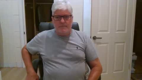 viper654321 online show from April 12, 7:35 am