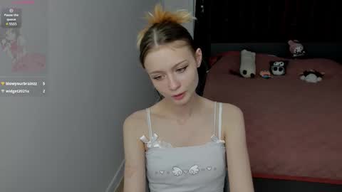 viraglow online show from November 25, 4:07 pm