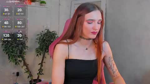Snapshot of virdjinia_green chatting on June 12, 9:19 am Virdjinia online show from June 12, 9:19 am