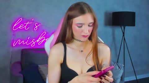 Snapshot of virdjinia_green chatting on June 25, 9:25 am Virdjinia online show from June 25, 9:25 am