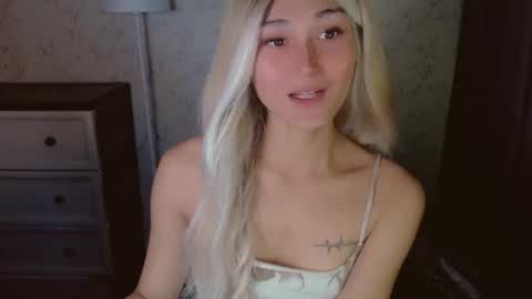 Pearl online show from March 12, 2:07 am