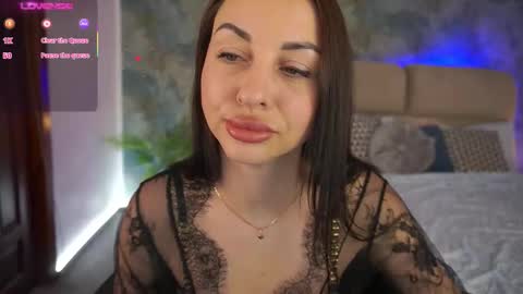 Snapshot of virgniagibson chatting on February 11, 11:15 am Virginia online show from February 11, 11:15 am