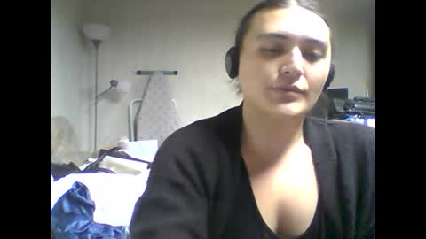 priscilla online show from December 3, 4:47 am
