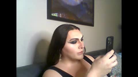 priscilla online show from January 1, 7:09 am