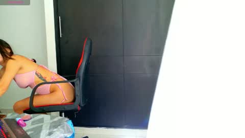 Snapshot of virtual_nymphx chatting on October 11, 3:54 pm your virtual girlfriend online show from October 11, 3:54 pm