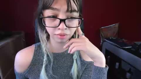 Zoe online show from November 12, 6:58 am