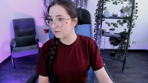 your love online show from February 13, 7:15 am