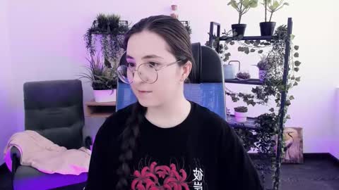 your love online show from February 23, 6:44 am