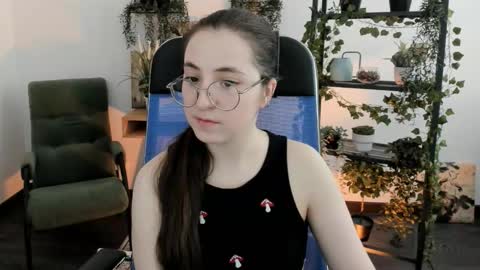 your love online show from March 17, 7:12 am