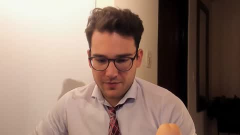 Vito Ferrer online show from November 11, 12:43 am