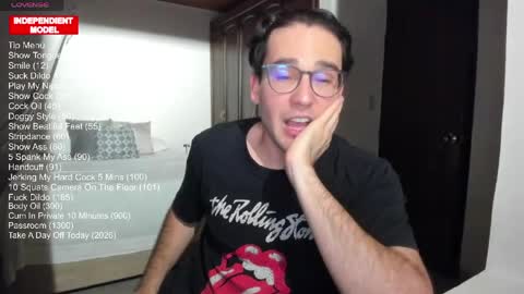 Vito Ferrer online show from April 8, 12:10 am