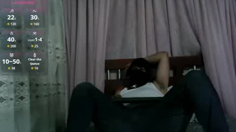 Snapshot of vitora53_ chatting on June 17, 1:08 am badboyxx online show from June 17, 1:08 am