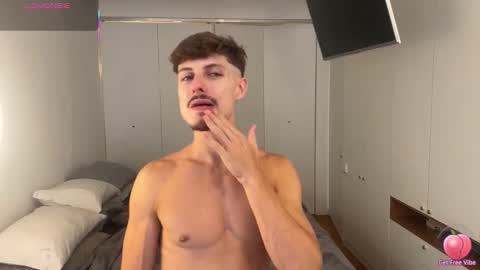 Snapshot of vitoraugustoxxx chatting on February 26, 5:23 pm vitoraugustoxxx online show from February 26, 5:23 pm