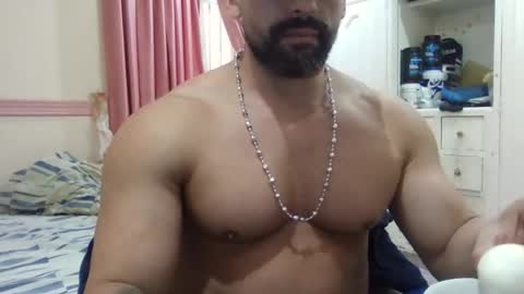 vitto_hammer5758 online show from January 18, 10:35 pm