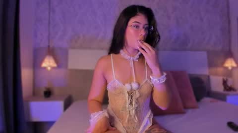 Vttoria online show from March 23, 2:32 pm