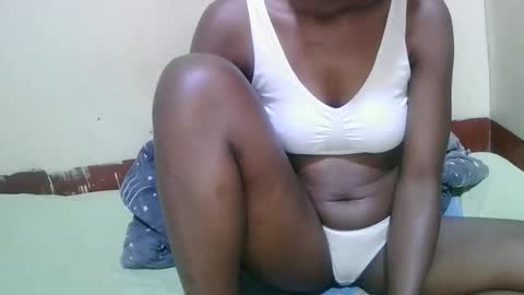 Snapshot of viva_sweet chatting on February 1, 7:34 pm viva_sweet online show from February 1, 7:34 pm