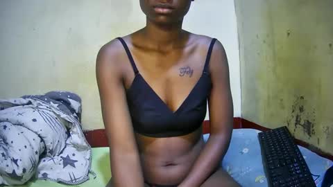 viva_sweet online show from April 28, 7:46 am