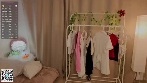 Melissa online show from November 28, 6:32 pm