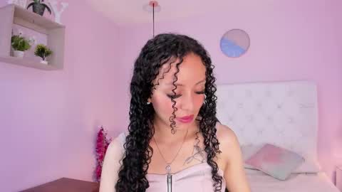 Vivi online show from December 22, 3:47 am