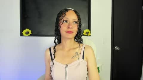 Vivi online show from April 25, 3:53 am