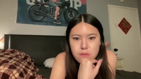 Snapshot of vivian7890 chatting on December 4, 6:00 am vivi online show from December 4, 6:00 am