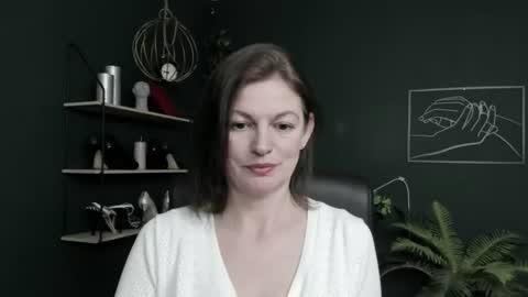 Snapshot of vivian_dream chatting on June 15, 5:53 am Vivian online show from June 15, 5:53 am