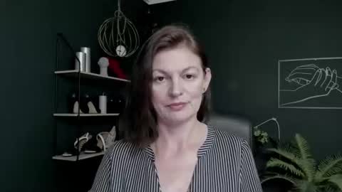 Snapshot of vivian_dream chatting on July 1, 5:42 am Vivian online show from July 1, 5:42 am