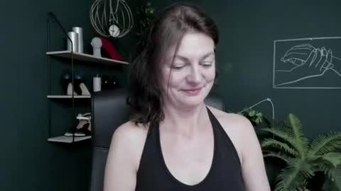 Snapshot of vivian_dream chatting on July 17, 7:26 am Vivian online show from July 17, 7:26 am