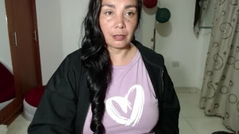 vivian_milf_paint online show from September 11, 4:12 am